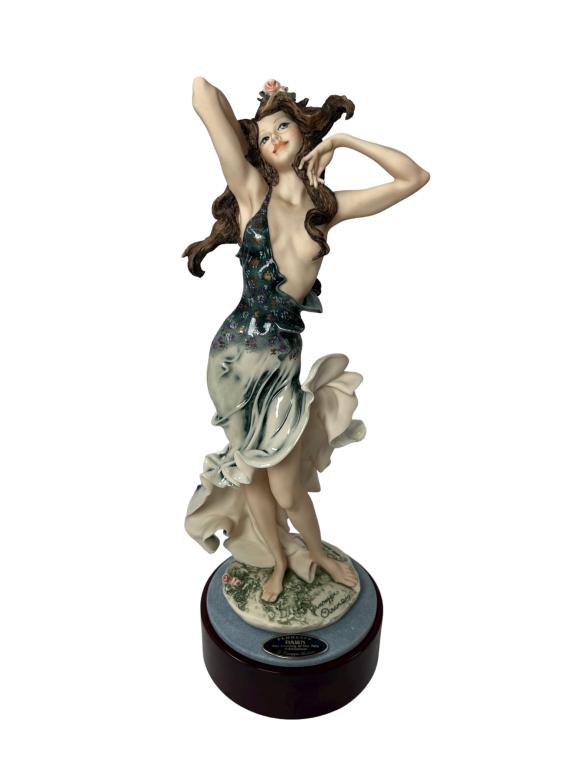 Florence Giuseppe Armani " DAWN " Figurines: Florence Giuseppe Armani L'alba Del Nuovo Millennio " DAWN ", This sculpture was created to celebrate the coming of the new Millennium its strictly limited edition 1948/5000 pieces Made In Italy 1973.