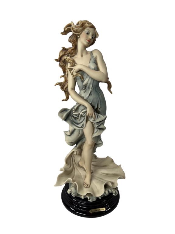 Florence Giuseppe Armani " VENUS " Figurines (1 of 5)