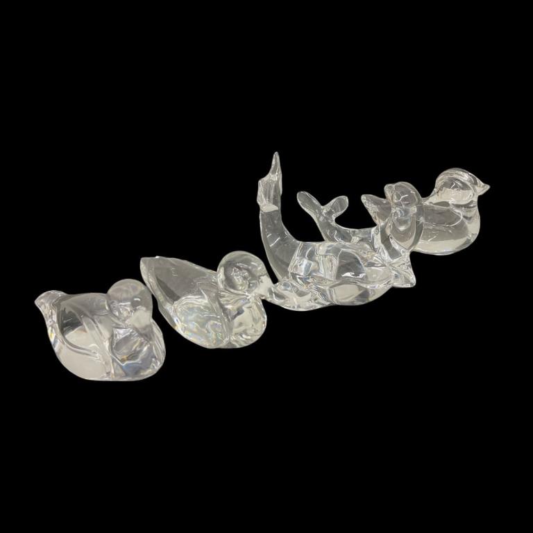 Katherine De Sousa For Val St Lambert 5 Animals: A lot of 5 clear crystal animals designed by Katherine De Sousa for Val Saint Lambert. Lot is to include 3 ducks, and otter and a whale. Each signed to bottoms. Largest piece measures approx. 6 1/2" h