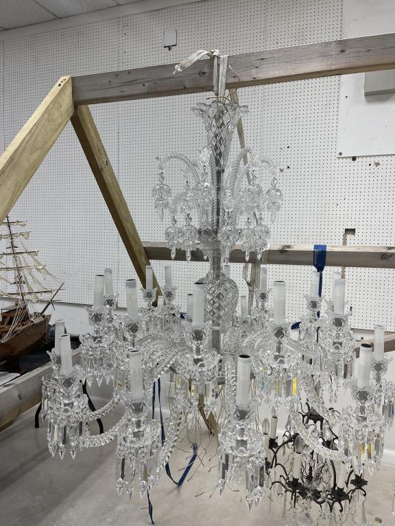 Baccarat Crystal, Zenith Chandelier 24 lights (1 of 1)