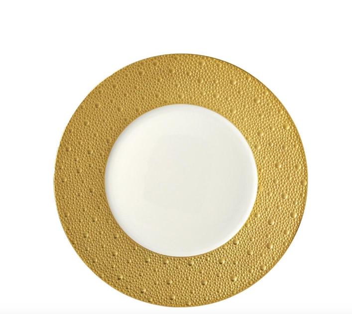 4PC BERNARDAUD LUXURY LIMOGES PORCELAIN PLATES: This set includes: BERNARDAUD 1 "Ecume Gold" dessert plate (8 1/4") 1 "Ecume Gold" dinner plate (10 1/4") 1 "Ecume Blanc" dinner plate: (10 1/4") 1 "Ecume Blanc" presentation/ charger plate (12 1/4")