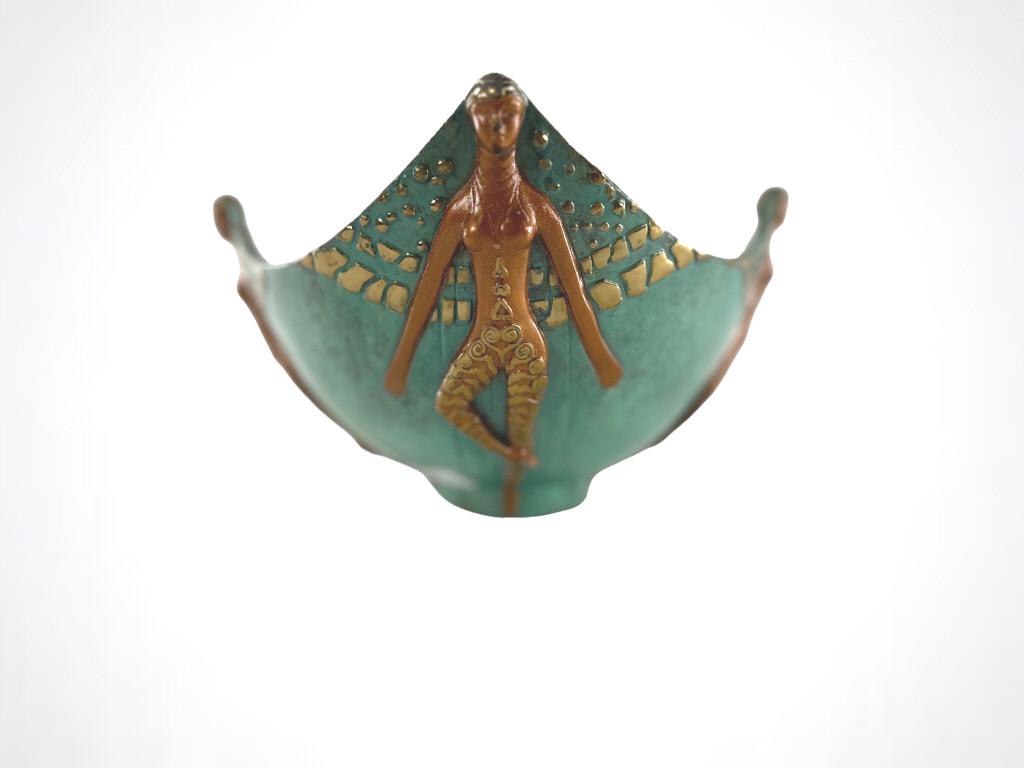 Erte - Bronze Bowl -Object d' art "Apollo" LE # 278/395. 1989 Sculpture. 12'' x 7''. It has (1 of 5)