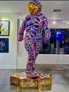 LIFE SIZE Brendan Murphy "Spaceman" Retail $750,000: Brendan Murphy Big Foot Boonji Spaceman Carbon Fiber & Layoers of chrome painted. 7 feet. 84 inches. Circa 2021 Retail Replacement $750,000