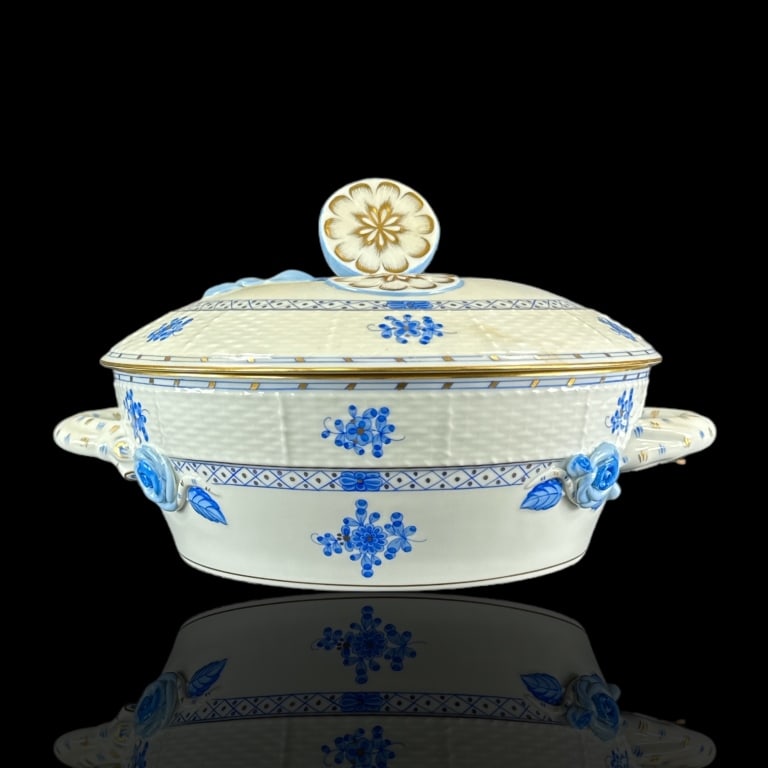 Herend Hungarian hand painted porcelain round covered casserole server in the "Blue Garden" pattern (1 of 5)