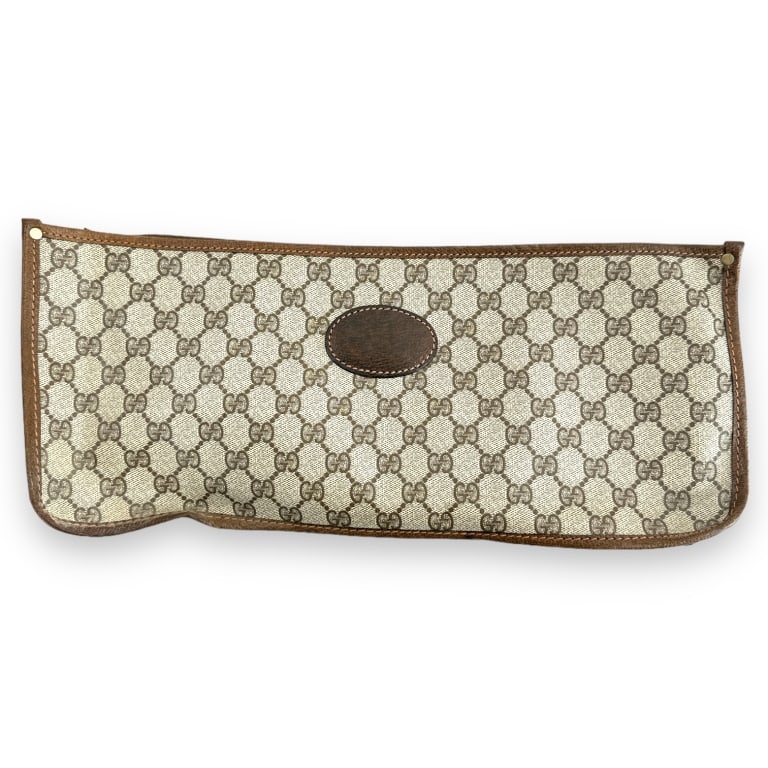 Vintage designer Gucci classic brown leather jacquard monogram long clutch purse bag. Measures (1 of 3)