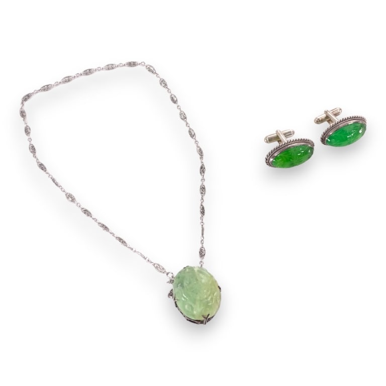 A lot of 2 vintage sterling silver items set with green stones to include a Chinese necklace with (1 of 4)