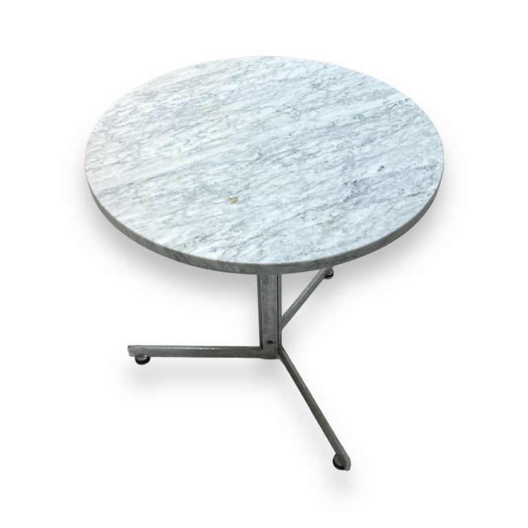 Vintage Hans Eichenberger for Stendig white marble top side table with chromed metal lets. Measures (1 of 3)
