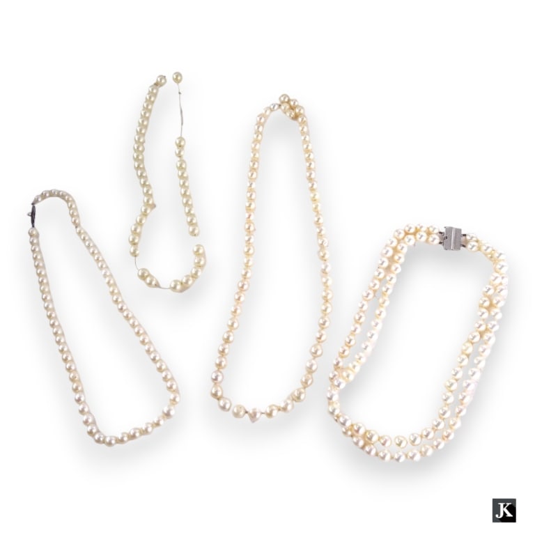 Lot of four vintage genuine pearl beaded necklaces. One with Chinese export silver clasp, another (1 of 4)