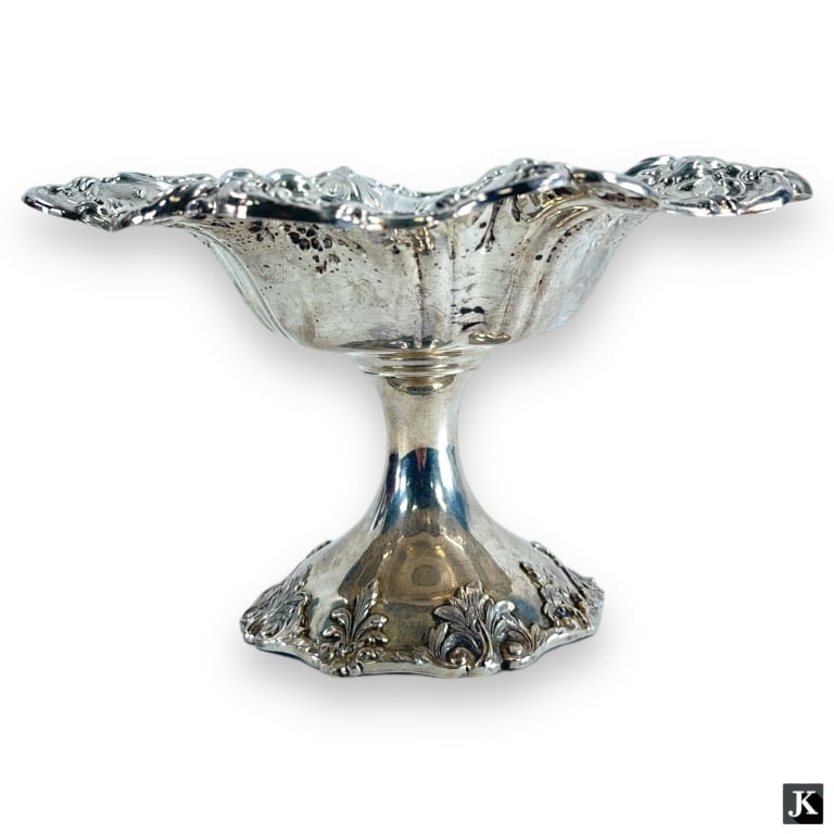 A Reed & Barton American repousse sterling silver footed compote bowl in the prized ornate "Francis (1 of 3)