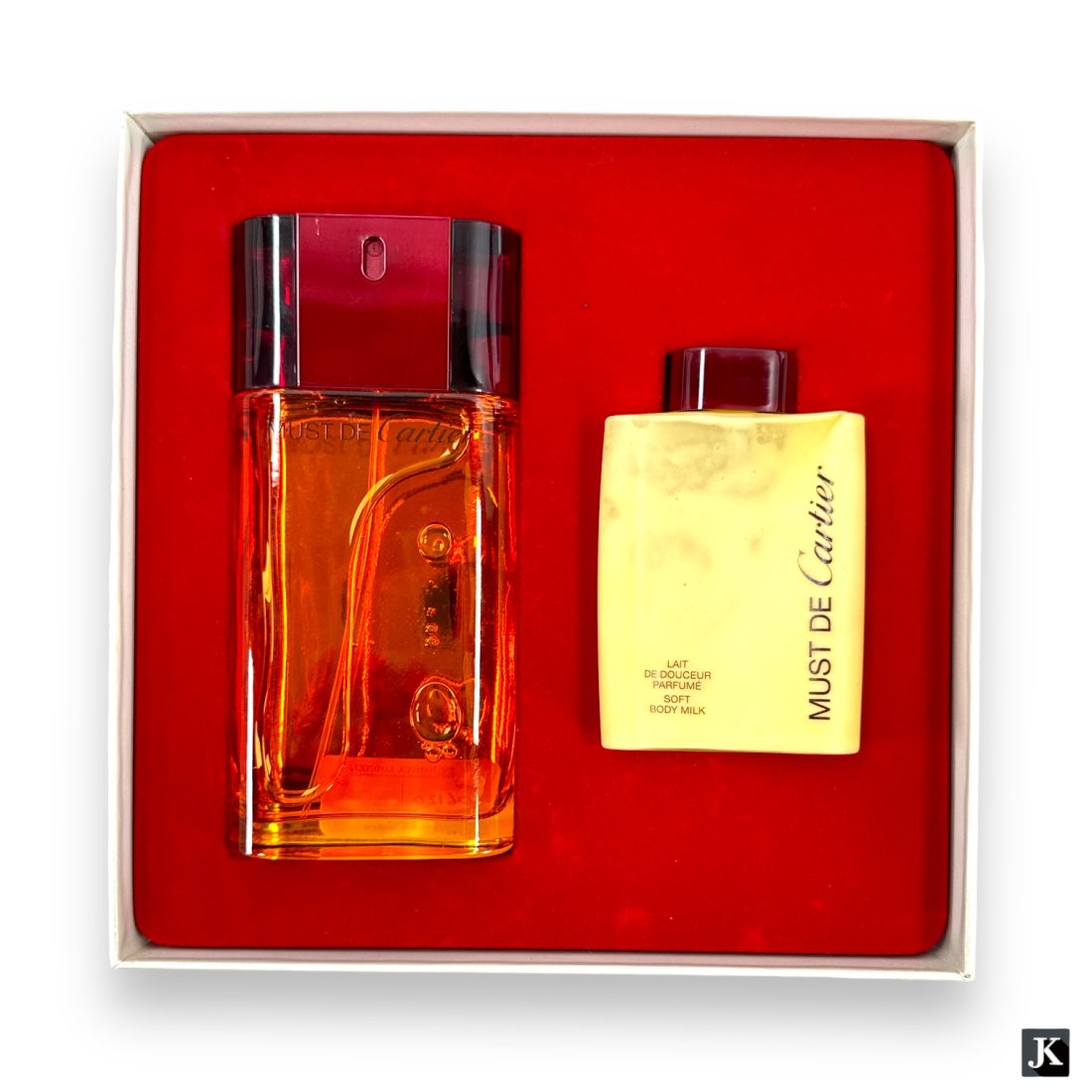 Must De Cartier, Paris perfume and body milk / lotion gift set. Includes presentation box. Reference (1 of 2)