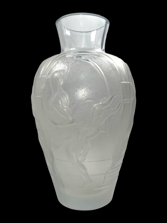 Circa 1990s. For your consideration is a wonderful crystal vase with Greco Roman figures engraved in (1 of 7)