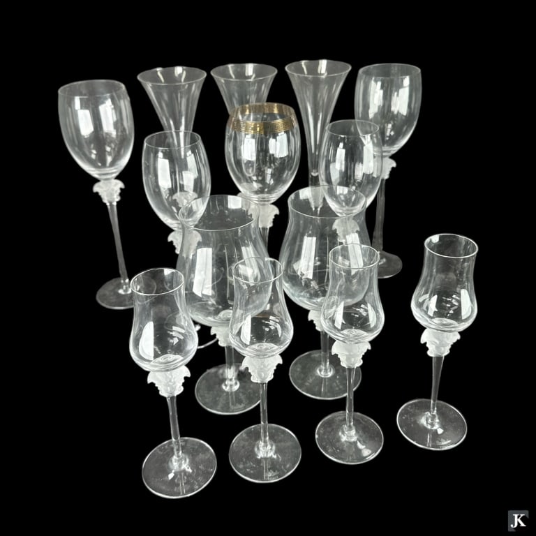 A lot of 14 pieces of Gianni Versace Italy for Rosenthal Germany crystal stemware glasses in the: A lot of 14 pieces of Gianni Versace Italy for Rosenthal Germany crystal stemware glasses in the "Medusa Lumiere" pattern. Lot it to include 2 water goblets (11 5/8"), 1 red wine in the "Medusa D'Or"
