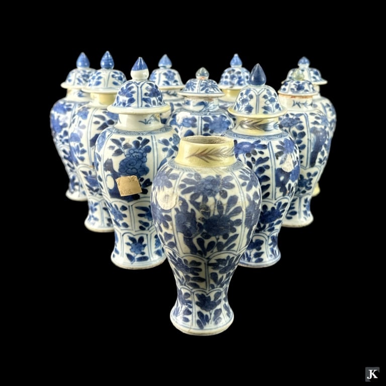 A collection of 10 antique Chinese early Qing blue and white hand painted covered low vases (1 of 6)