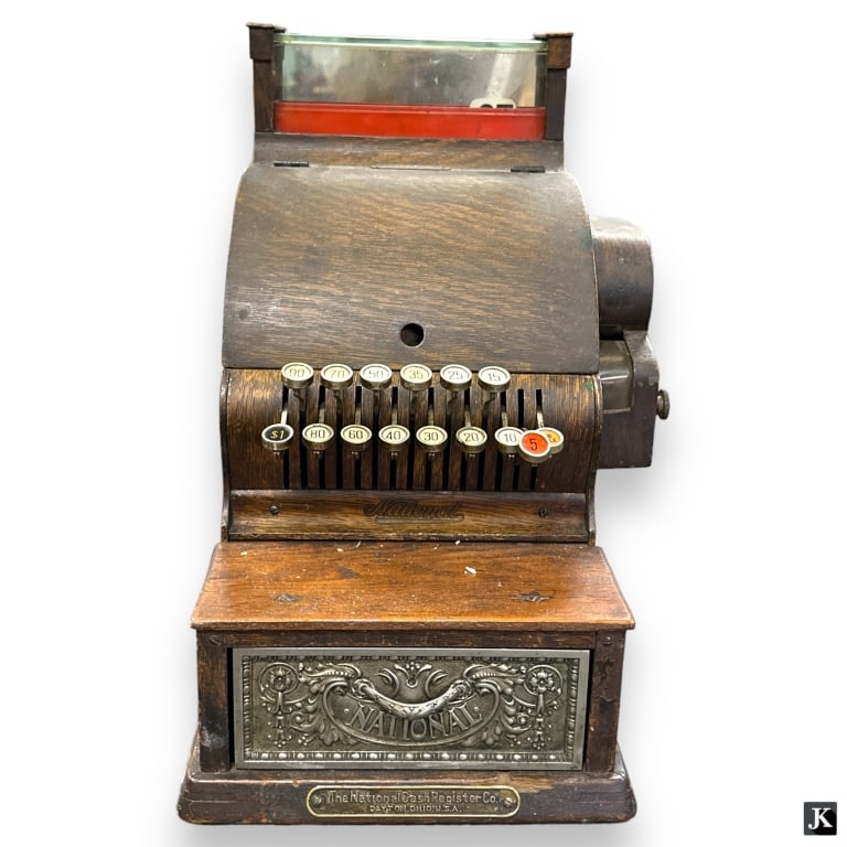 Vintage National 717 Candy Store Cash Register: Vintage National 717 Candy Store Cash Register. Appears to be in working condition. Serial # 1807336.