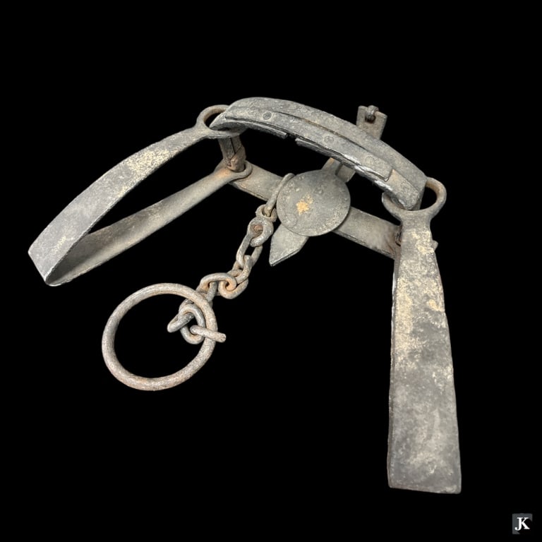 Vintage S. Newhouse Kenwood N.Y. No.5 Bear Trap (1 of 3)