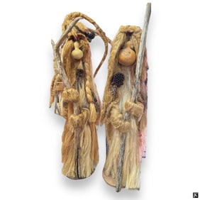 Pair Life Size Arensbak Trolls