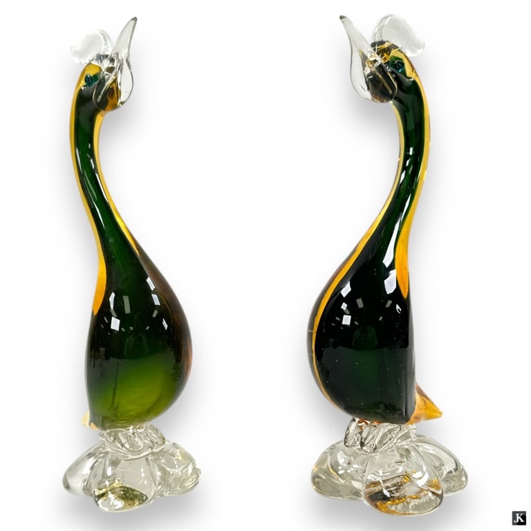 Pair Vintage Murano Art Glass Bird Figurines (1 of 3)