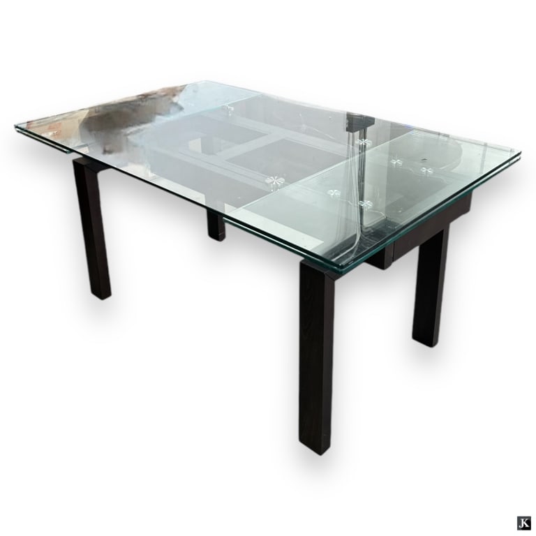 Coligaris Modernist Glass Top Expandable Table (1 of 3)