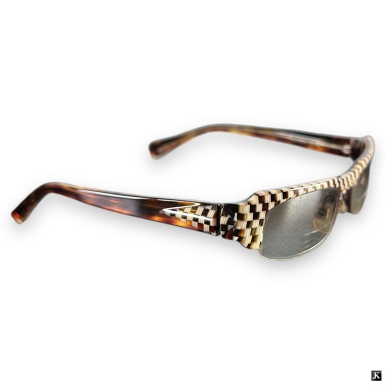 Alain Mikli Checkerboard Sunglasses in Case: Vintage Alain Mikli Tortoise/Checkerboard Sunglasses in Case. Fit with prescription lenses. The glasses are in very good condition, no scratches or wear. Marked appropriately. 32S***All items must be