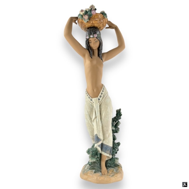 Large Lladro Porcelain Figure "Native Woman" (1 of 4)