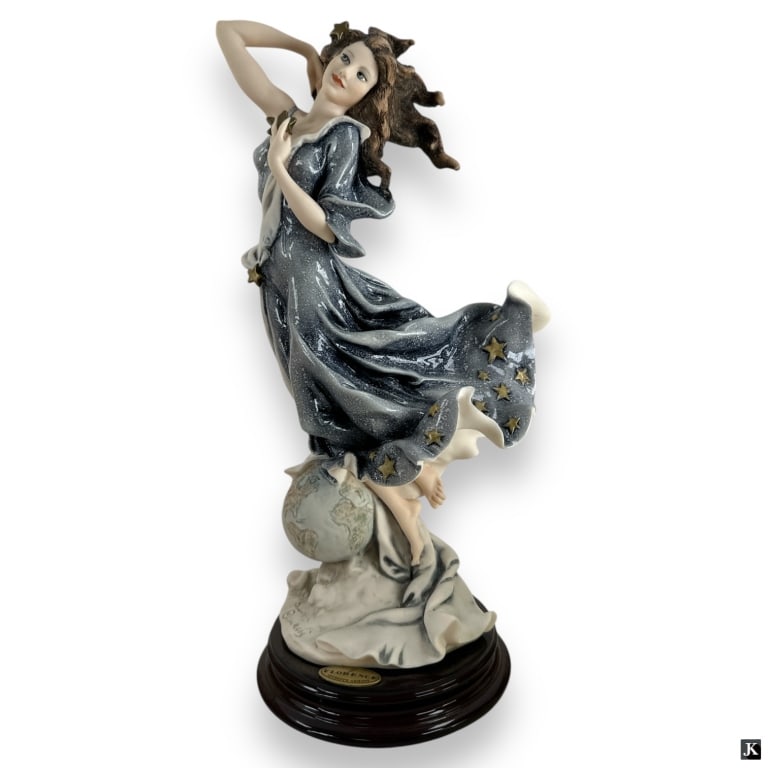 Giuseppe Armani – CELESTE - 1302C. Certified Limit: Sculpture by Giuseppe Armani, titled “CELESTE”, Reference # 1302C. Certified Limited Edition, 2000 FIGURINE OF THE YEAR Figurine is in perfect condition, "C" Finish, attached to wooden bas