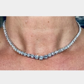14K White Gold 13.40 Ct. Graduated Diamond Necklac