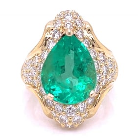 18K Yellow Gold 7.85 Ct. Certified COLOMBIAN EMERA