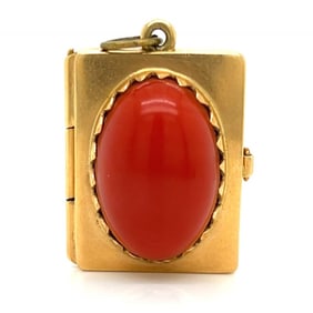 1960’s 18K Yellow Gold Coral Locket