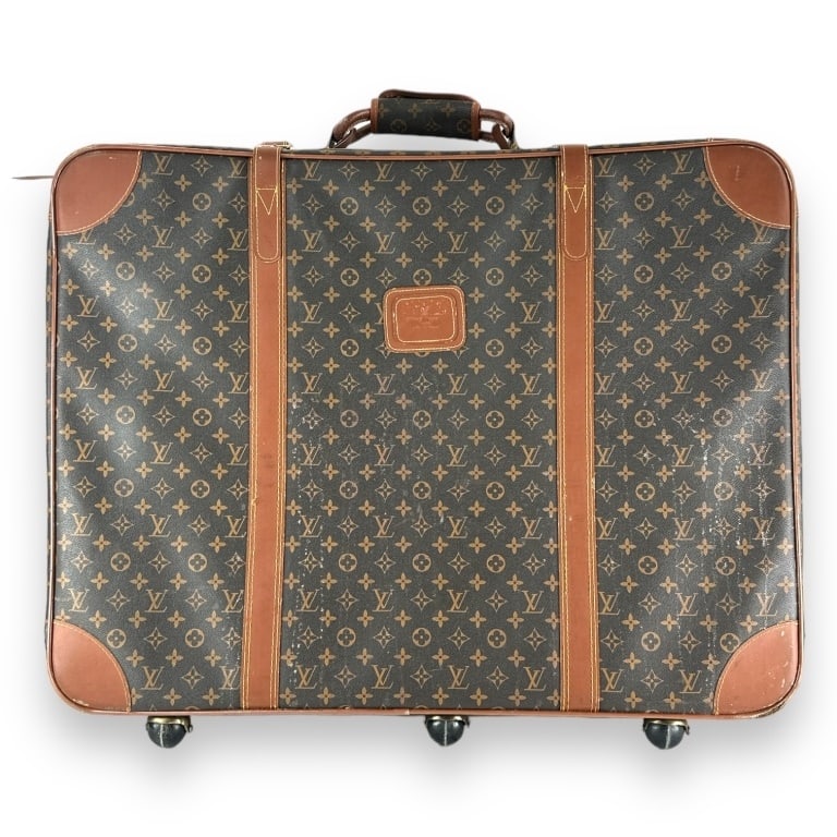 LV Suitcase (1 of 4)