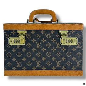 Louis Vuitton Traveling Make Up Case