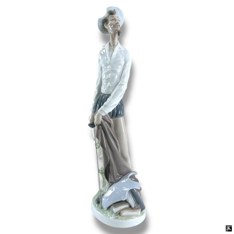 Lladro Porcelain Figurine "Quixote, Standing Up " (1 of 5)