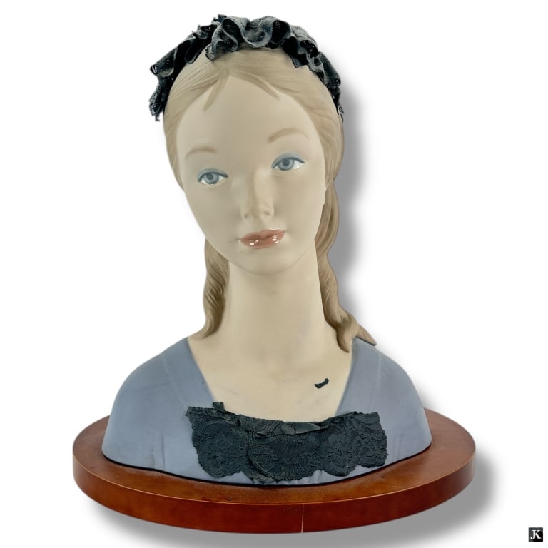 Lladro Spain Women Bust: Lladro Spain Women Bust. Lace on head, as is. Missing parts. Measures 14 1/2 inches high x 13 inches wide JK/B13/SH:11A