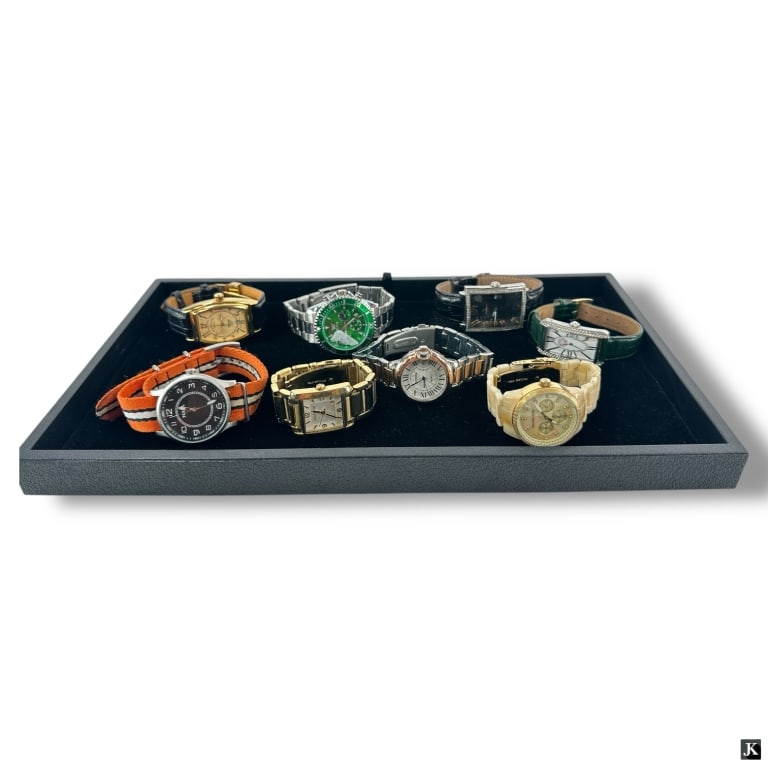 Lot of 8 Fashion Watches: Lot of 8 Fashion Watches. Various styles, colors and makers including: Fossil, Michael Kors, Olevs and more. Vintage condition. The gallery does not warranty the running condition of watches or clocks