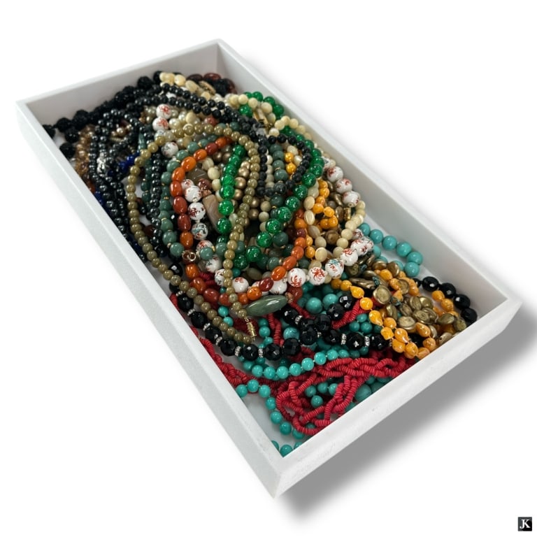 Lot of Costume Beaded Jewelry: Lot of Costume Beaded Jewelry. "AS IS"