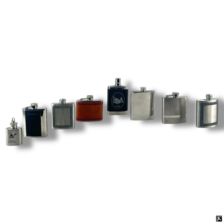 Group of 8 Flasks: Group of 8 Flasks. Largest measures 6", smallest 2". Good condition. LA/B13/SH:10A