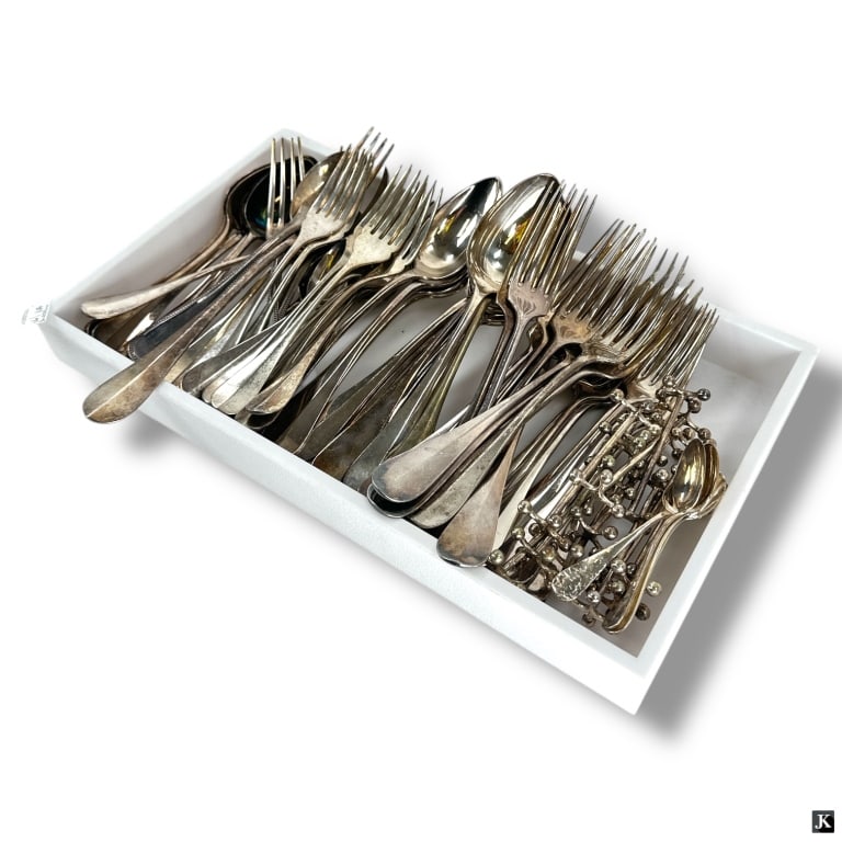 73 Pcs 19/20th C Christofle Silverplate Flatware (1 of 4)