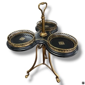 Vintage La Barge Neoclassical Trefoil Table