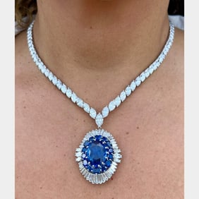 Platinum GUBELIN Certified Burma Sapphire Pendant