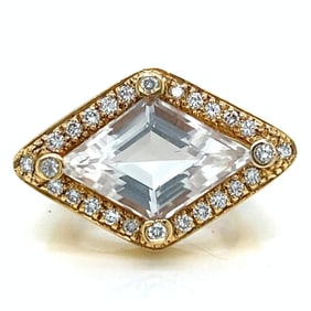 18K Yellow Gold Morganite & Diamond Ring