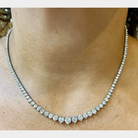 14K White Gold 12.25 Ct. Graduated Diamond Necklac