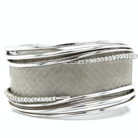 18K White Gold 1.50 Ct. Diamond Bangle