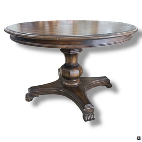 Antique Style Round Pedestal Table