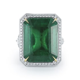 OCTAGON EMERALD RING