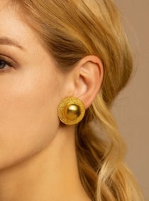 Lalounis 18 Karat Yellow Gold Circle Dome Stud