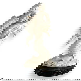 Giuseppe Armani – ABIDING LOVE – 0185F: Sculpture by Giuseppe Armani, titled “ABIDING LOVE&rdquo;, Reference # 0185F. Figurine is in perfect condition, "F" Finish, attached to wooden base. Impress artist signature. Marked made in Italy. F