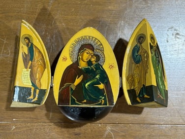 Russian lacquered Egg