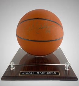 Mavericks Jamal Mashburn Autogprahed Basketball