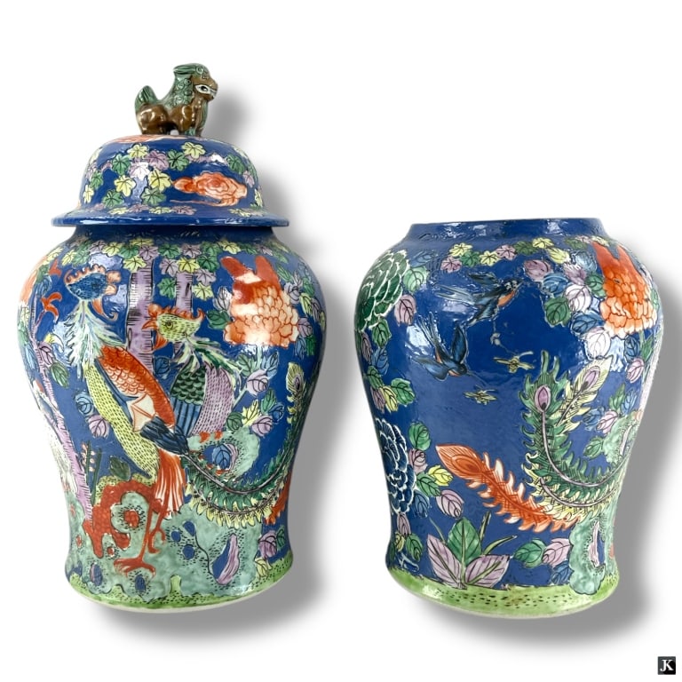 2 Vintage Chinese Blue Flowers, Birds Ginger Jars (1 of 4)