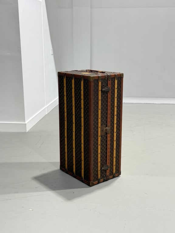 Antique Louis Vuitton Trunk (1 of 17)