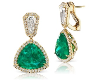 COLOMBIAN EMERALD AND DIAMOND EARRING